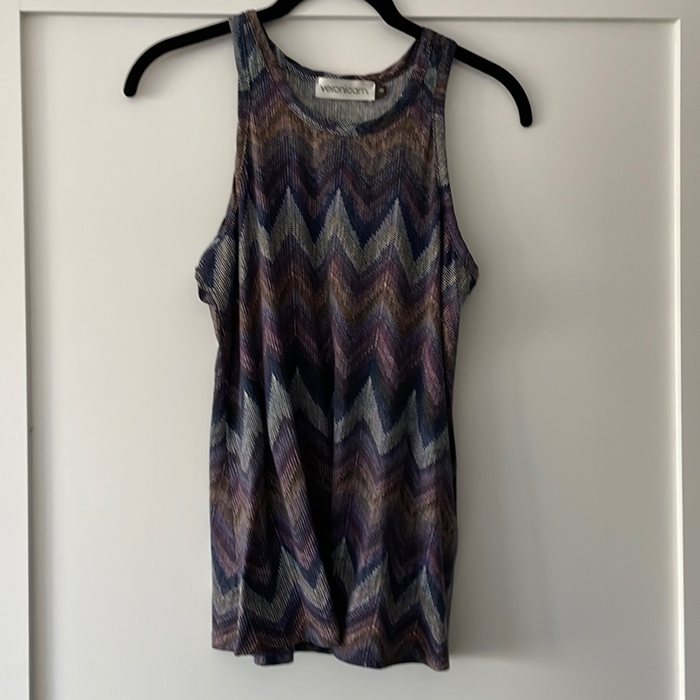 Veronica M swing top